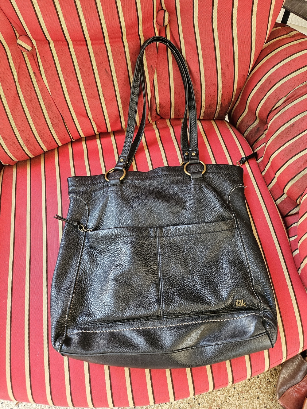 The Sak Black Pebbled Leather Shoulder Bag Multicolored Lining